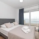 Beachfront Tic With Seaview Miletici