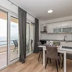 Beachfront Tic With Seaview 아파트 Miletici