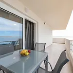 Beachfront Tic With Seaview * Miletici