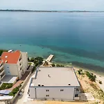 Beachfront Tic With Seaview 아파트 Miletici