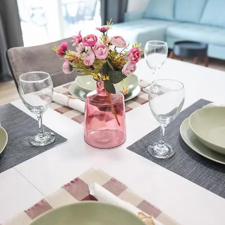 Beachfront Tic With Seaview * Miletici