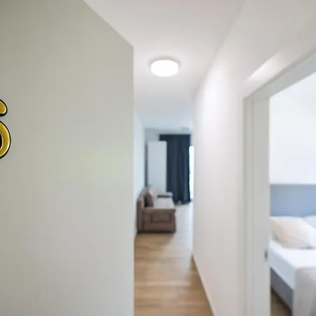 Apartment Beachfront Tic With Seaview