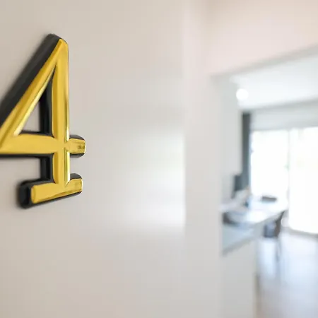 Beachfront Tic With Seaview