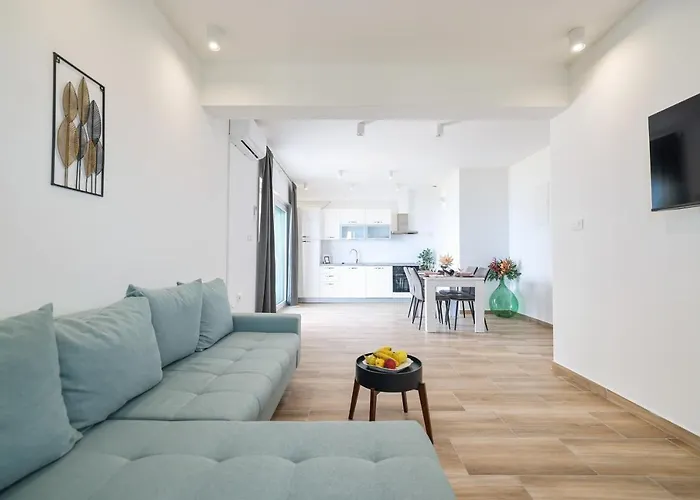 Beachfront Tic With Seaview * Miletici