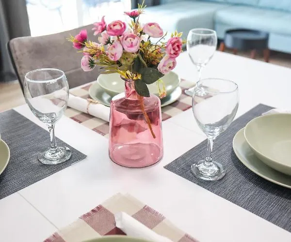 Beachfront Tic With Seaview * Miletici