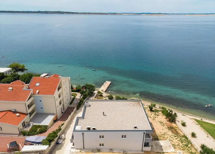 Beachfront Tic With Seaview Lejlighed Miletici
