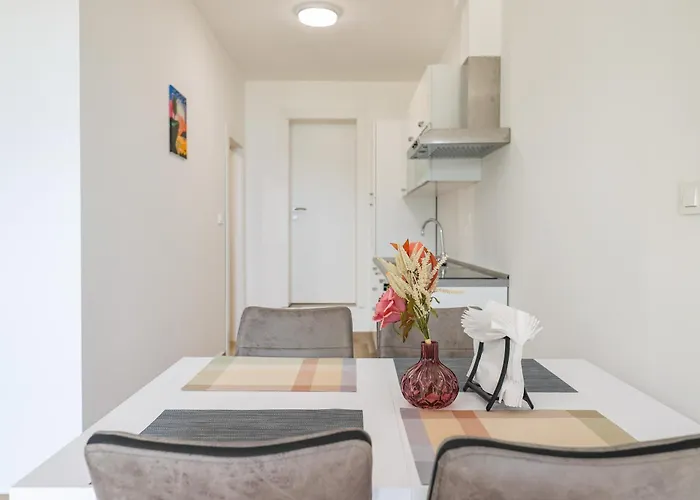 Beachfront Tic With Seaview Apartman