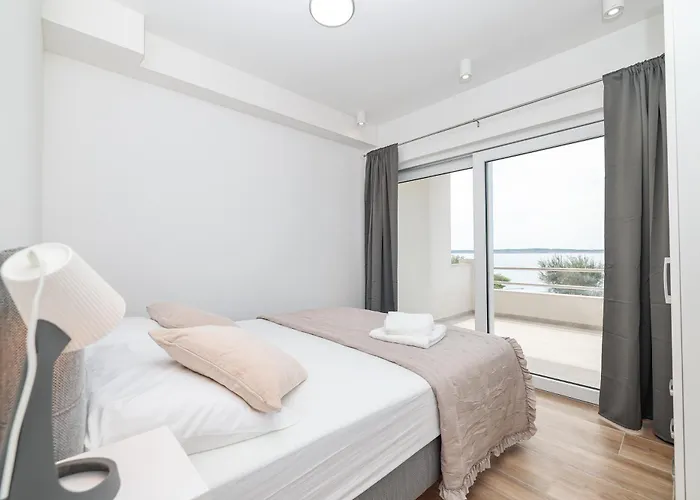 Beachfront Tic With Seaview Lejlighed *