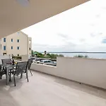 Beachfront Tic With Seaview Apartman Miletići