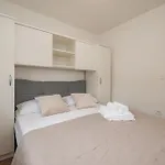 Beachfront Tic With Seaview *
