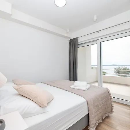 Beachfront Tic With Seaview 아파트 *