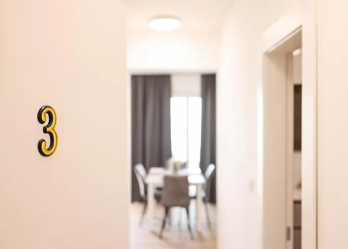 Beachfront Tic With Seaview