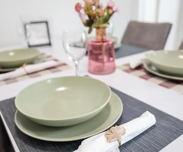 Beachfront Tic With Seaview *