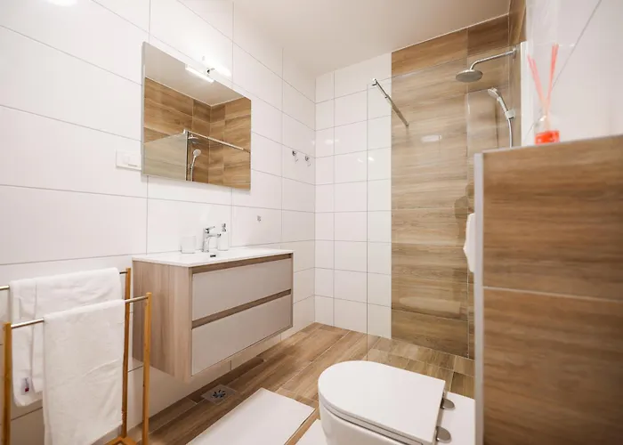 Beachfront Tic With Seaview *