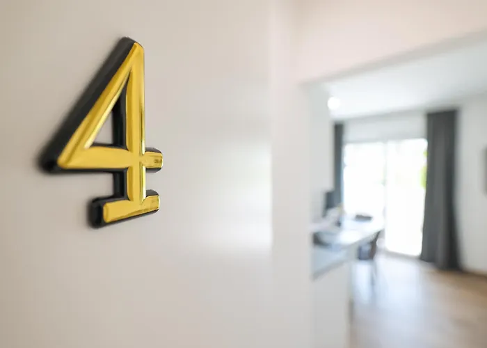 Beachfront Tic With Seaview