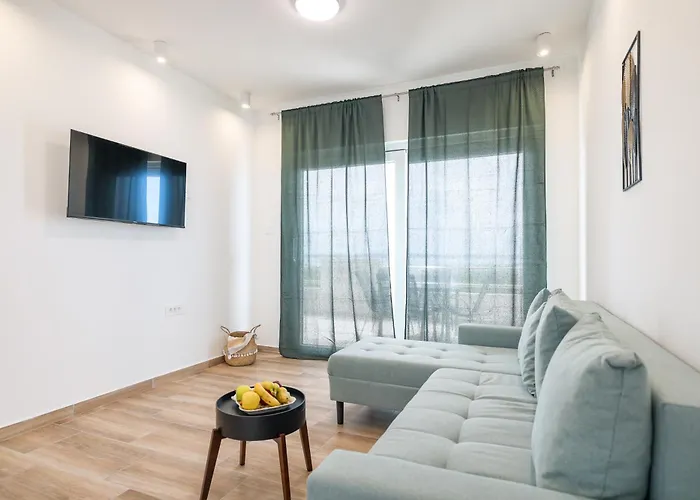 Beachfront Tic With Seaview Apartmán *